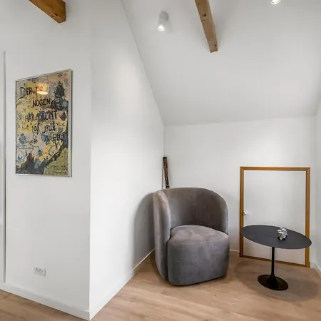 Beautiful Home, Completely Renovated In 2026, Located In Scenic Surroundings Hébergement de vacances